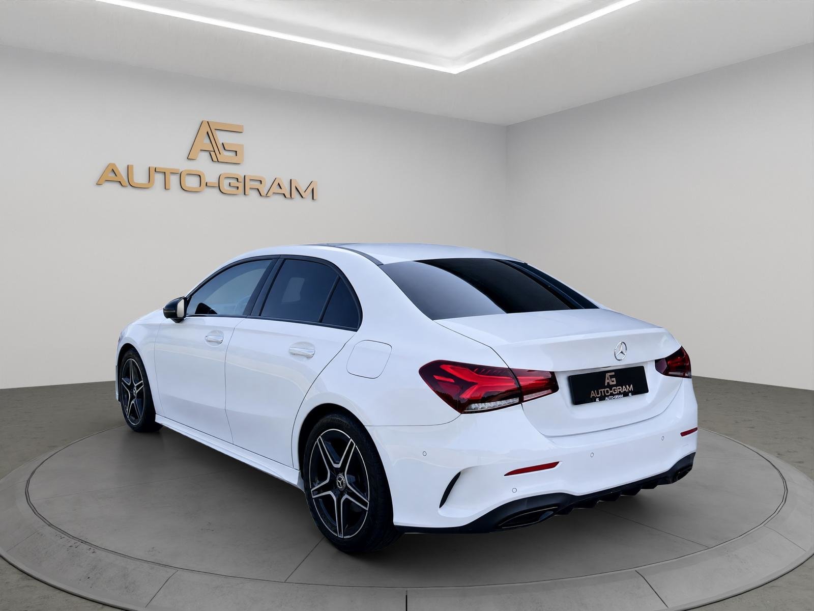 MERCEDES-BENZ A 220 d AMG Line 8G-DCT, Diesel, Occasion / Gebraucht, Automatik - 4