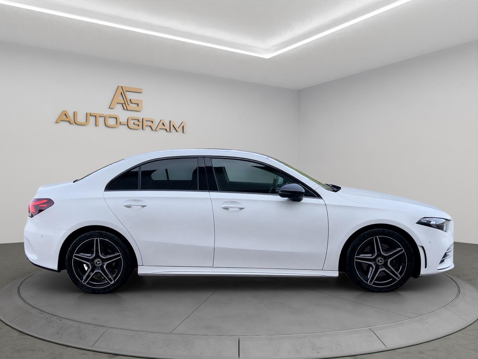 MERCEDES-BENZ A 220 d AMG Line 8G-DCT, Diesel, Occasion / Gebraucht, Automatik - 7
