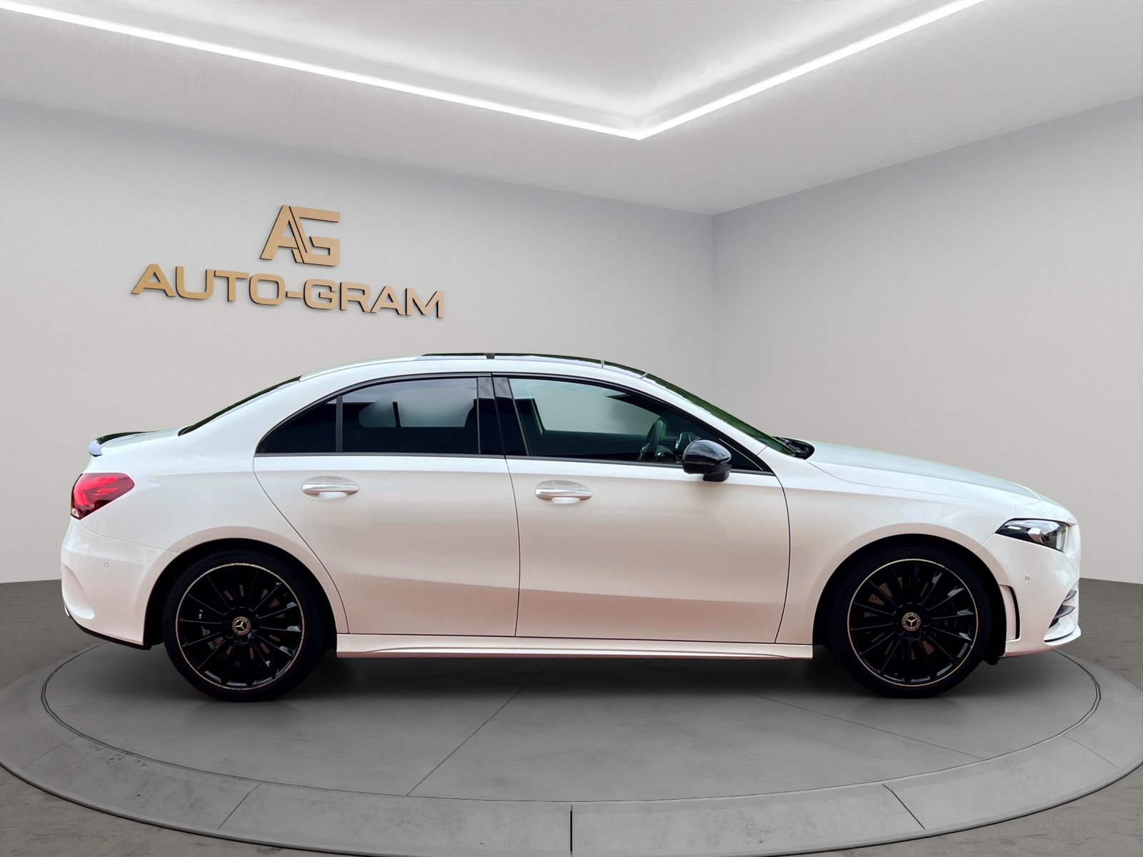 MERCEDES-BENZ A 220 AMG Line 7G-DCT 4Matic, Benzin, Occasion / Gebraucht, Automatik - 6