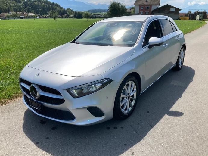 MERCEDES-BENZ A 220 Style 7G-DCT 4Matic, Essence, Occasion / Utilisé, Automatique