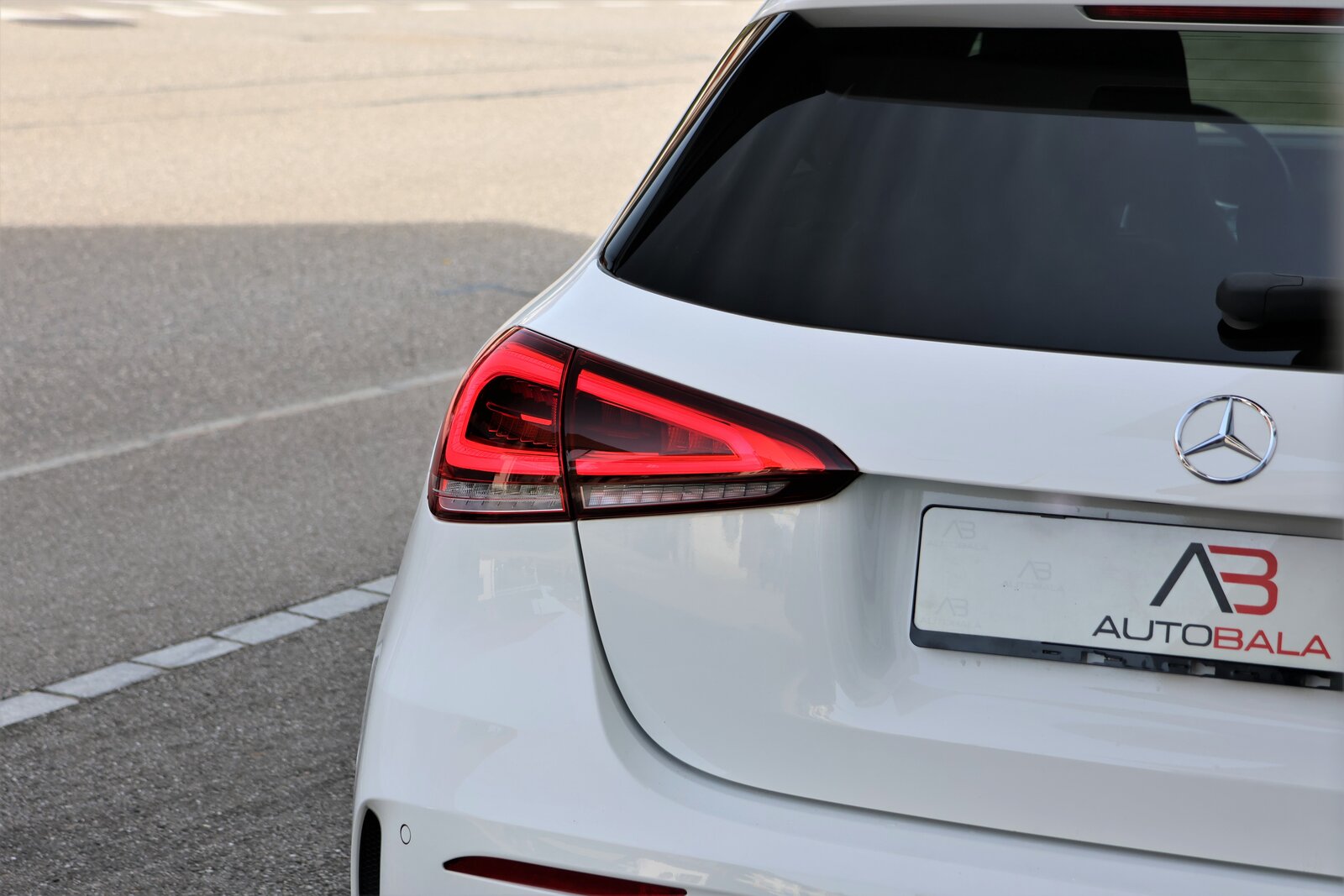 MERCEDES-BENZ A 220 AMG Line 7G-DCT, Benzin, Occasion / Gebraucht, Automatik - 6