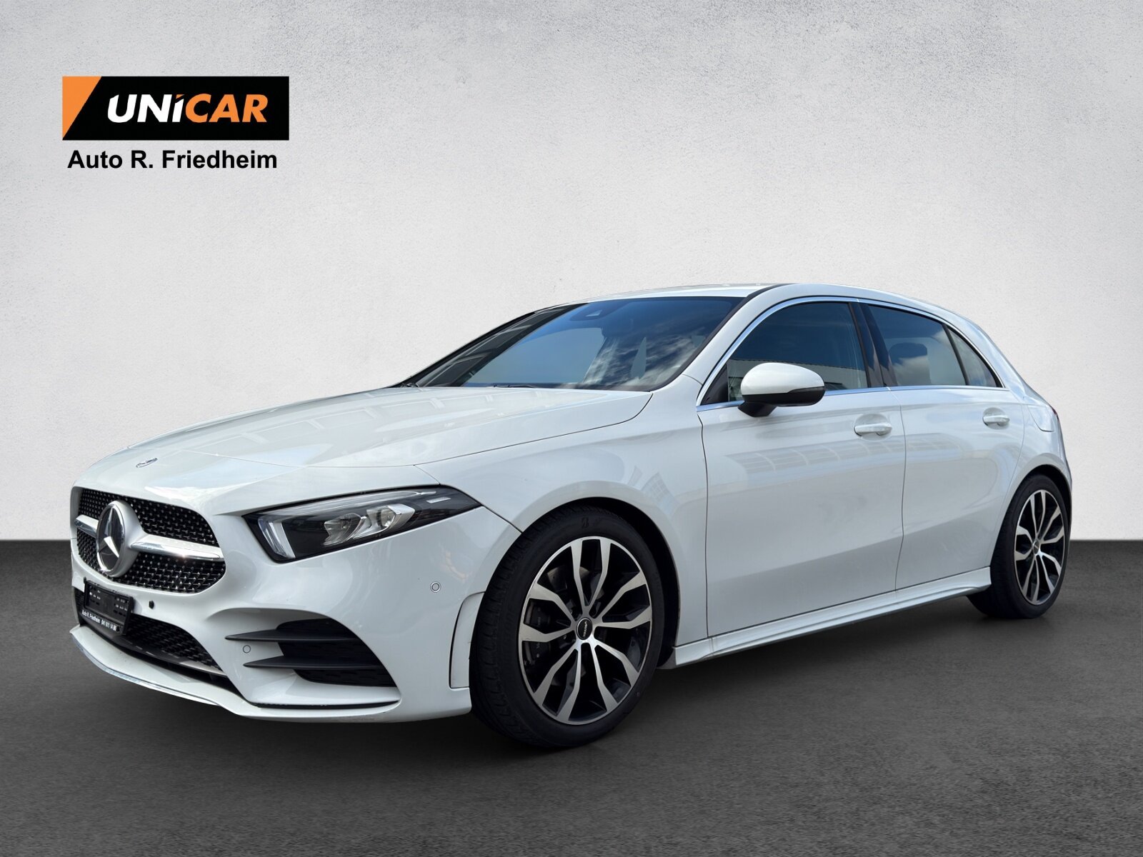 MERCEDES-BENZ A 220 AMG Line 7G-DCT 4Matic, Petrol, Second hand / Used, Automatic - 3