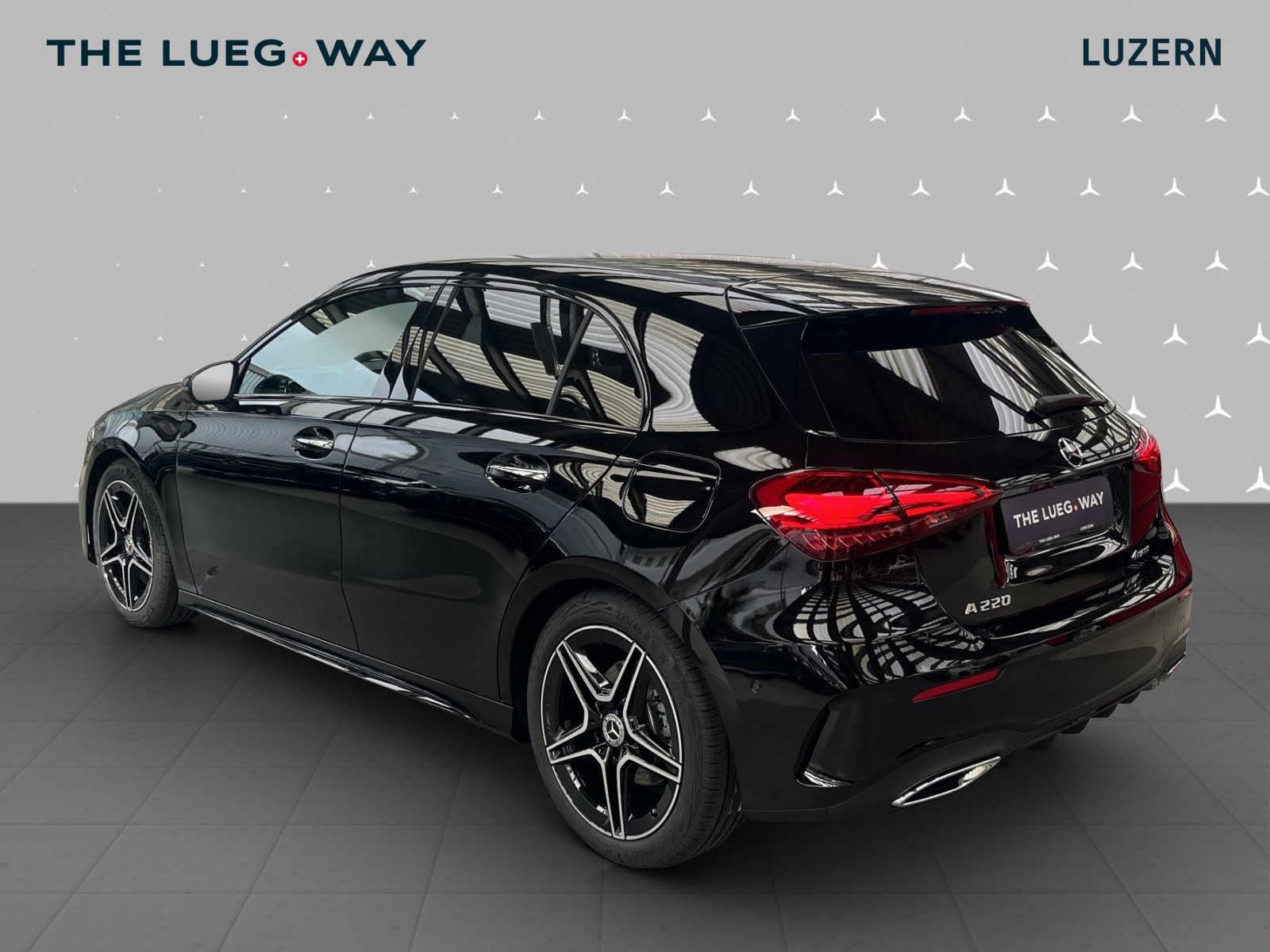 MERCEDES-BENZ A 220 4Matic 8G-DCT, Mild-Hybrid Petrol/Electric, Ex-demonstrator, Automatic - 5
