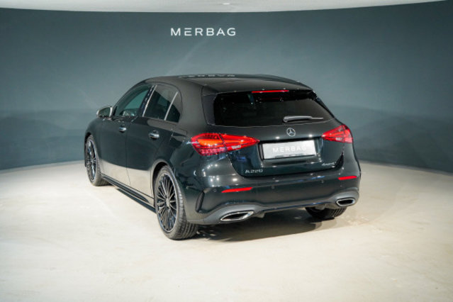 MERCEDES-BENZ A 220 4Matic 8G-DCT, Hybride Leggero Benzina/Elettrica, Auto dimostrativa, Automatico - 3