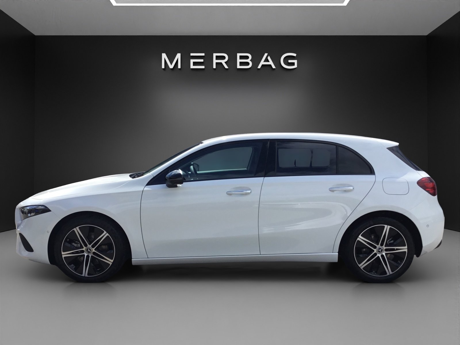 MERCEDES-BENZ A 220 d 8G-DCT, Diesel, Vorführwagen, Automatik - 2