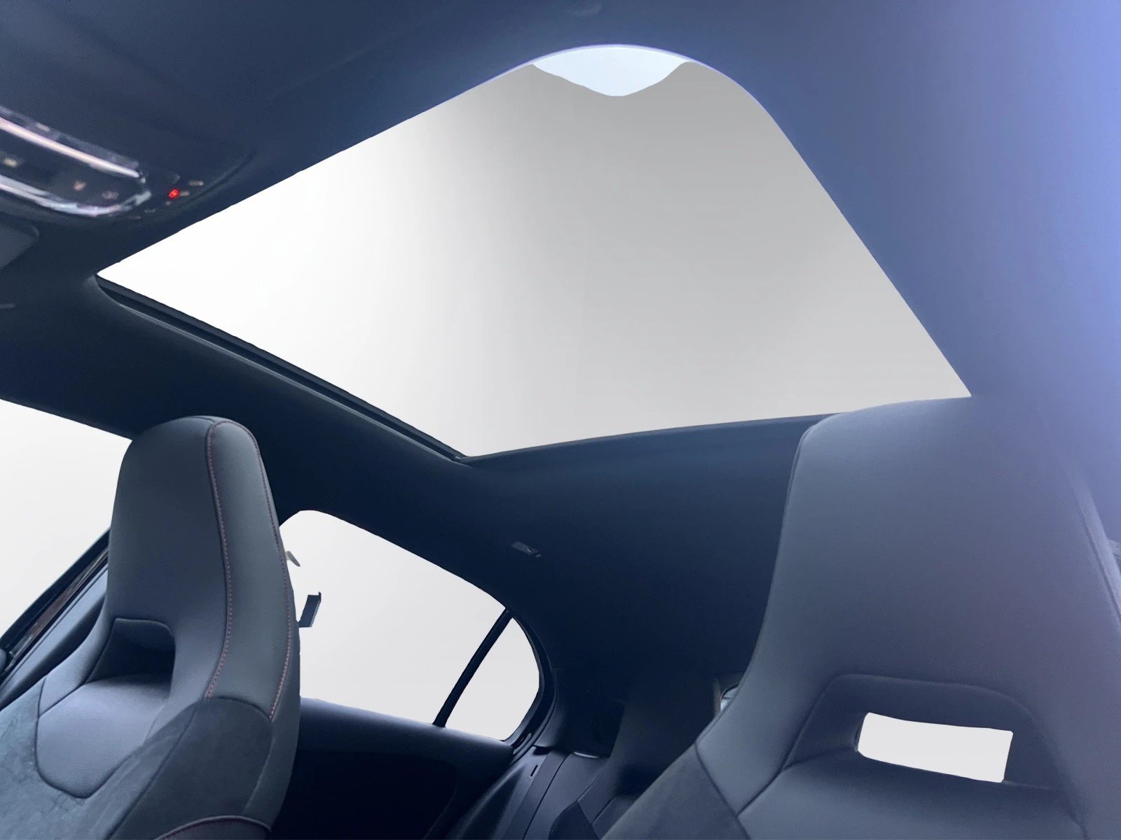 MERCEDES-BENZ A 220 4Matic 8G-DCT, Hybride Léger Essence/Électricité, Voiture de démonstration, Automatique - 7