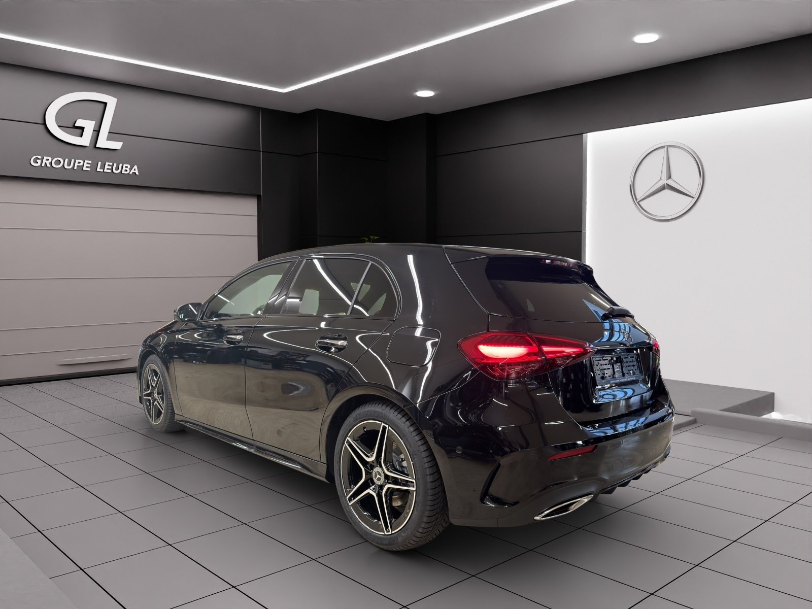 MERCEDES-BENZ A 220 4Matic 8G-DCT, Mild-Hybrid Benzin/Elektro, Vorführwagen, Automatik - 4