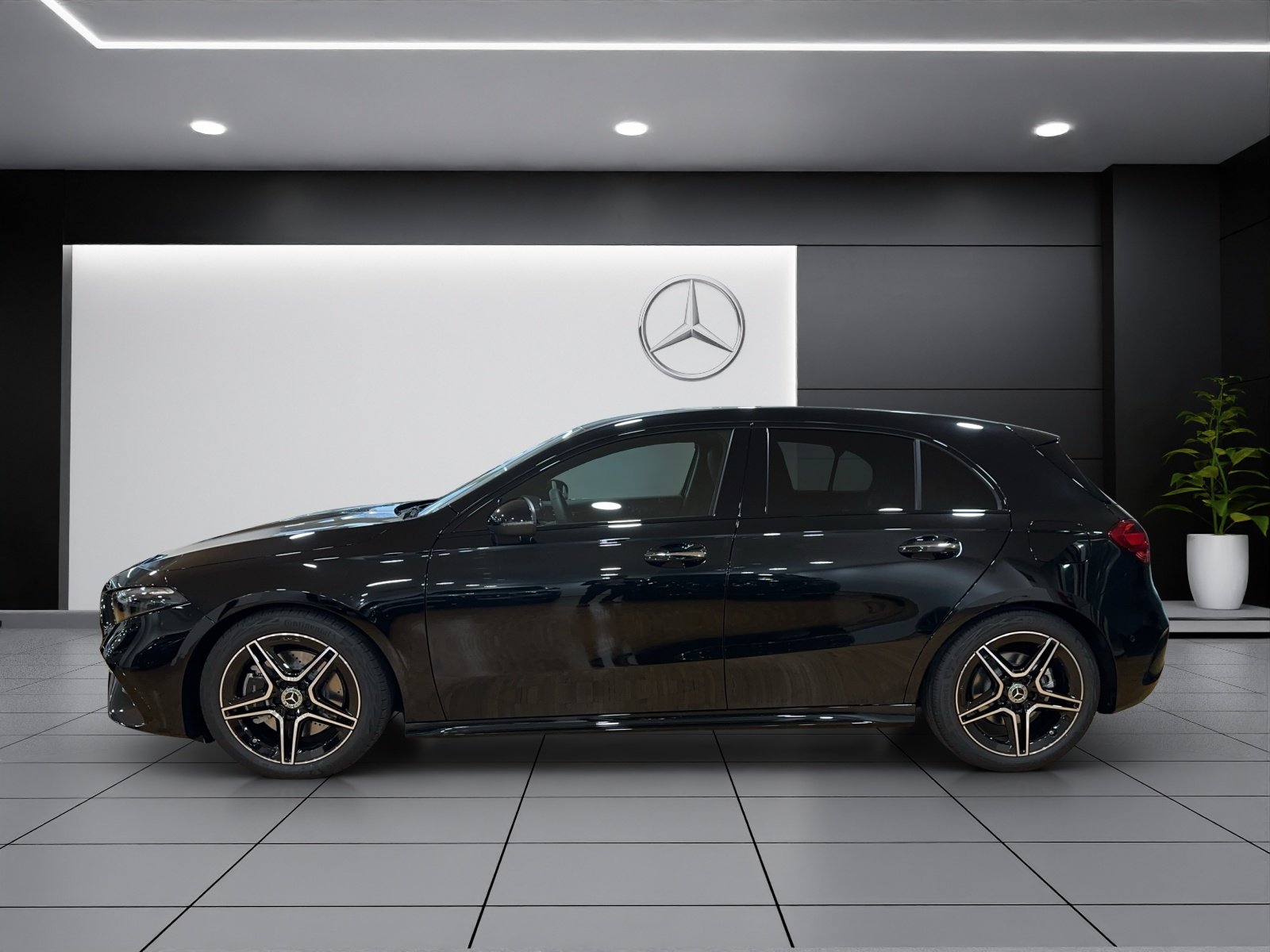 MERCEDES-BENZ A 220 4Matic 8G-DCT, Hybride Leggero Benzina/Elettrica, Auto dimostrativa, Automatico - 3