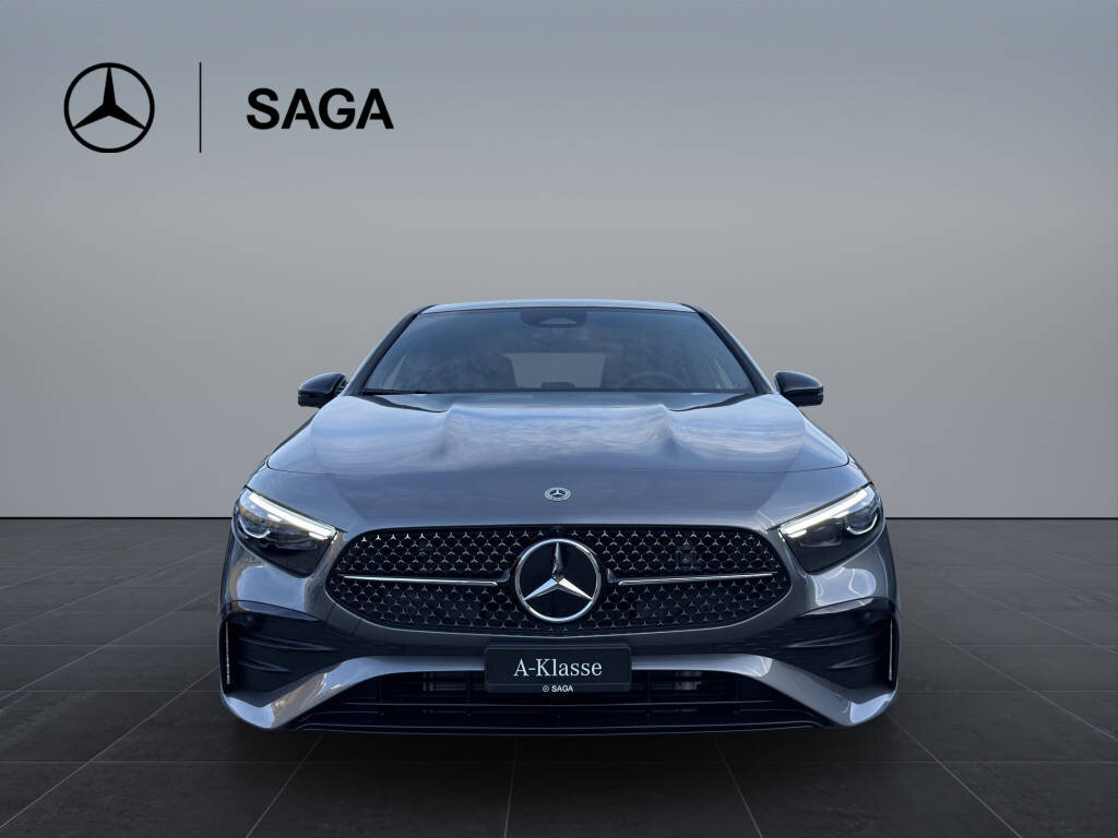 MERCEDES-BENZ A 220 AMG Line 4matic, Mild-Hybrid Petrol/Electric, Ex-demonstrator, Automatic - 2