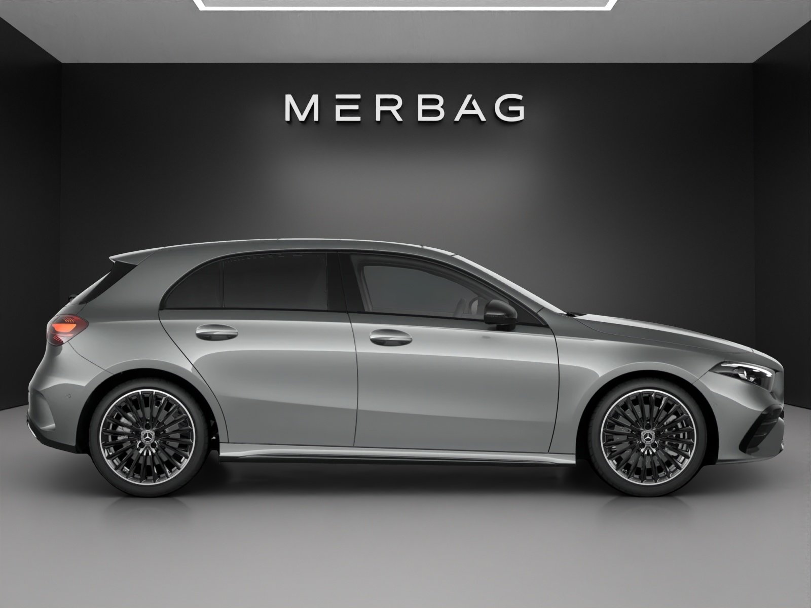 MERCEDES-BENZ A 220 4Matic 8G-DCT, Mild-Hybrid Petrol/Electric, Ex-demonstrator, Automatic - 2