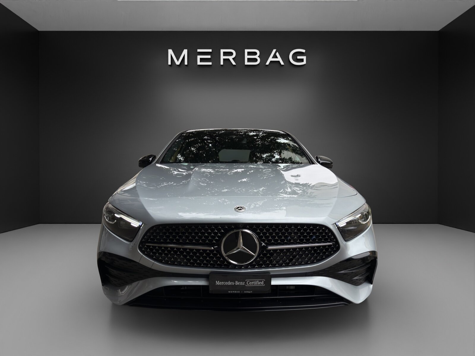 MERCEDES-BENZ A 220 4Matic 8G-DCT, Mild-Hybrid Petrol/Electric, Ex-demonstrator, Automatic - 2