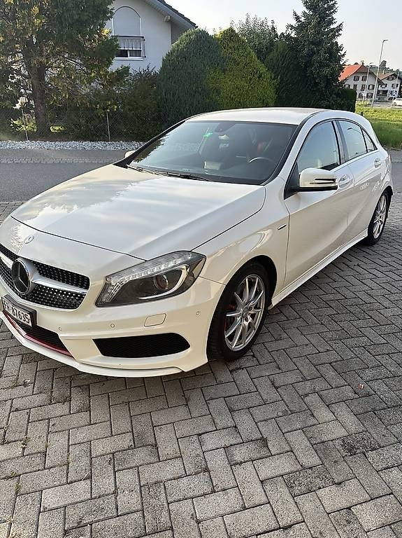MERCEDES-BENZ A-Klasse W176 A 250 Sport