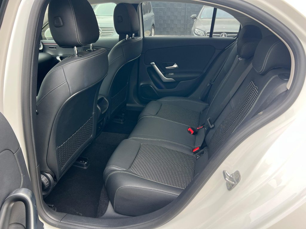 MERCEDES-BENZ EQ, Mild-Hybrid Benzin/Elektro, Occasion / Gebraucht, Automatik - 5