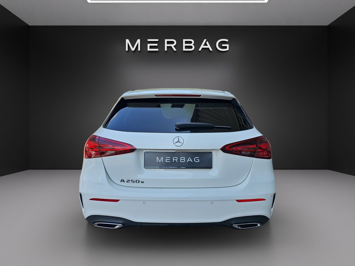 MERCEDES-BENZ A 250 e 8G-DCT, Hybride Rechargeable Essence/Électricité, Voiture nouvelle, Automatique - 4