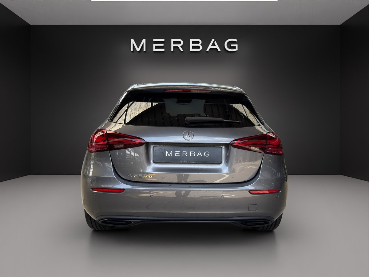 MERCEDES-BENZ A 250 e 8G-DCT, Plug-in-Hybrid Petrol/Electric, New car, Automatic - 4