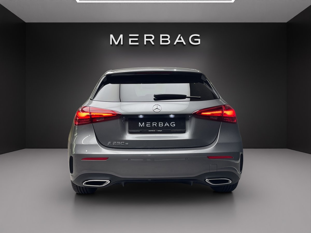 MERCEDES-BENZ A 250 e EQ Star 8G-DCT, Plug-in-Hybrid Benzina/Elettrica, Auto nuove, Automatico - 5