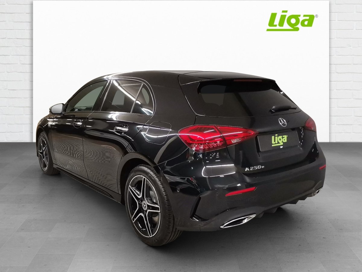 MERCEDES-BENZ A 250 e AMG Line EQ Hybrid EQ Star, Plug-in-Hybrid Benzina/Elettrica, Auto nuove, Automatico - 4