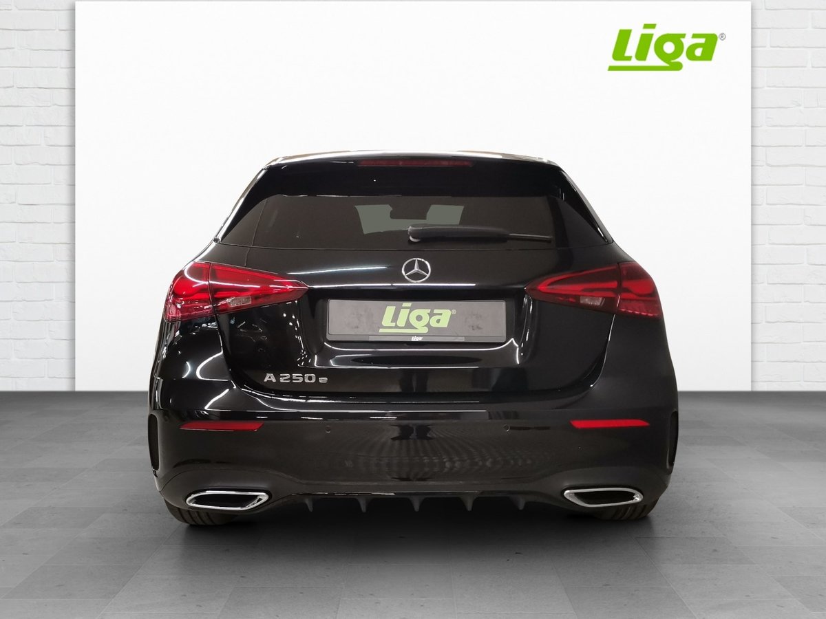 MERCEDES-BENZ A 250 e AMG Line EQ Hybrid EQ Star, Plug-in-Hybrid Benzina/Elettrica, Auto nuove, Automatico - 5