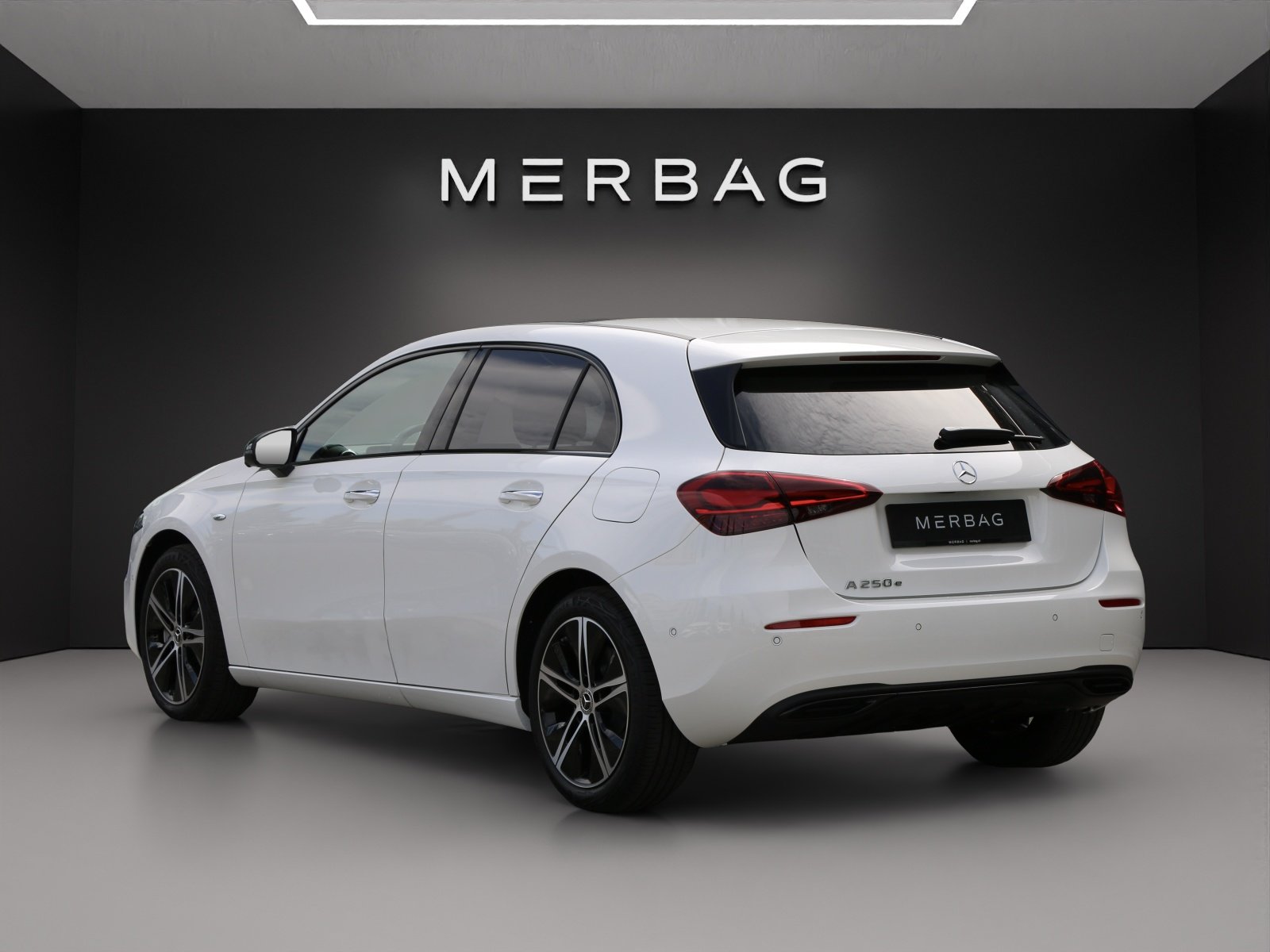 MERCEDES-BENZ A 250 e EQ Star 8G-DCT, Hybride Rechargeable Essence/Électricité, Voiture nouvelle, Automatique - 3