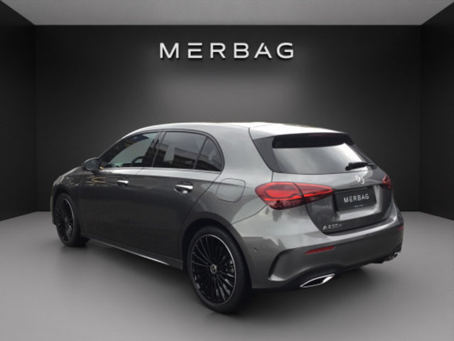 MERCEDES-BENZ A 250 e EQ Star 8G-DCT, Plug-in-Hybrid Benzina/Elettrica, Auto nuove, Automatico - 6