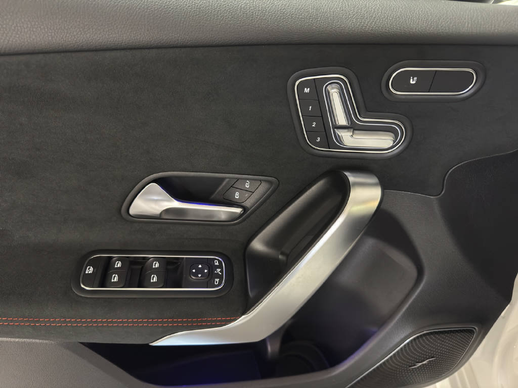 MERCEDES-BENZ A 250 AMG Line 4Matic, Hybride Leggero Benzina/Elettrica, Auto nuove, Automatico - 6