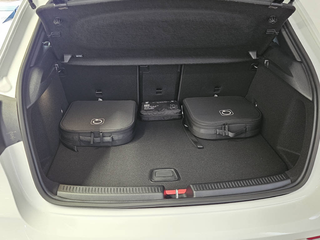 MERCEDES-BENZ A 250 e AMG Line EQ Star, Plug-in-Hybrid Petrol/Electric, New car, Automatic - 4