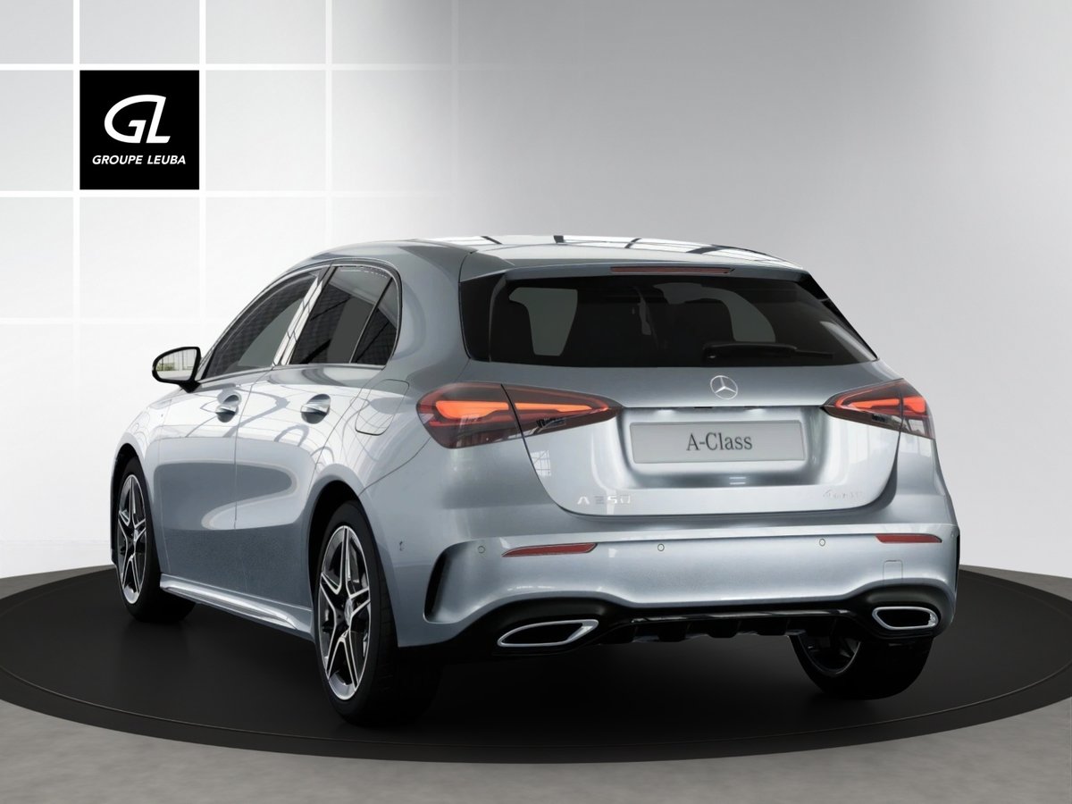 MERCEDES-BENZ A 250 4Matic 8G-DCT, Hybride Leggero Benzina/Elettrica, Auto nuove, Automatico - 4
