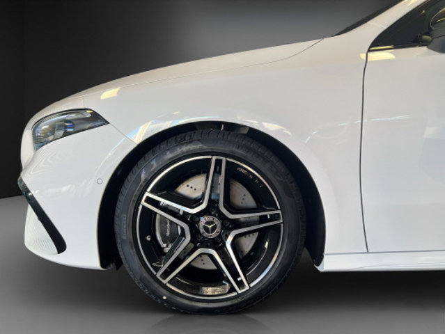 MERCEDES-BENZ A 250 4Matic 8G-DCT, Mild-Hybrid Benzin/Elektro, Neuwagen, Automatik - 4