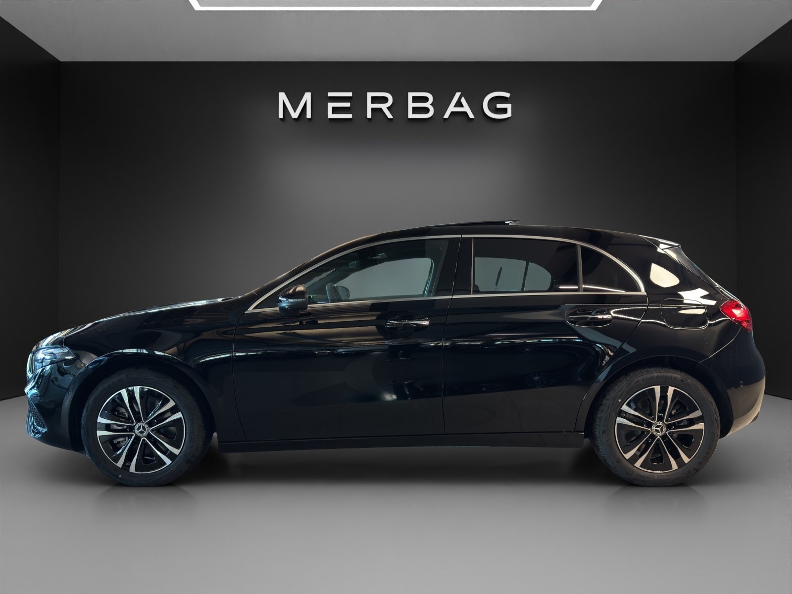 MERCEDES-BENZ A 250 e EQ Star 8G-DCT, Plug-in-Hybrid Benzina/Elettrica, Auto nuove, Automatico - 2