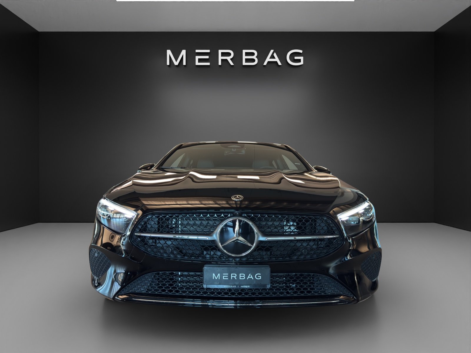 MERCEDES-BENZ A 250 e EQ Star 8G-DCT, Plug-in-Hybrid Benzina/Elettrica, Auto nuove, Automatico - 3