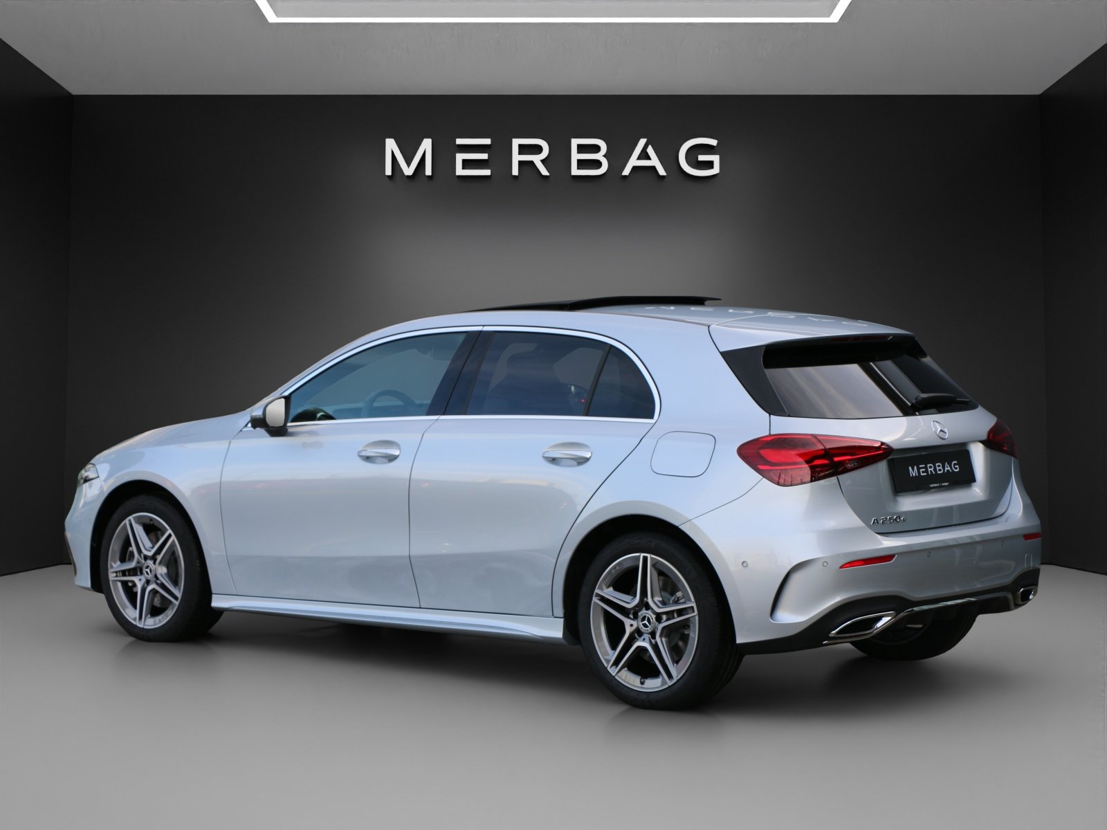 MERCEDES-BENZ A 250 e EQ Star 8G-DCT, Plug-in-Hybrid Benzina/Elettrica, Auto nuove, Automatico - 3