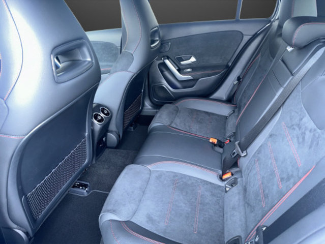 MERCEDES-BENZ A 250 4Matic 8G-DCT, Hybride Léger Essence/Électricité, Voiture nouvelle, Automatique - 7