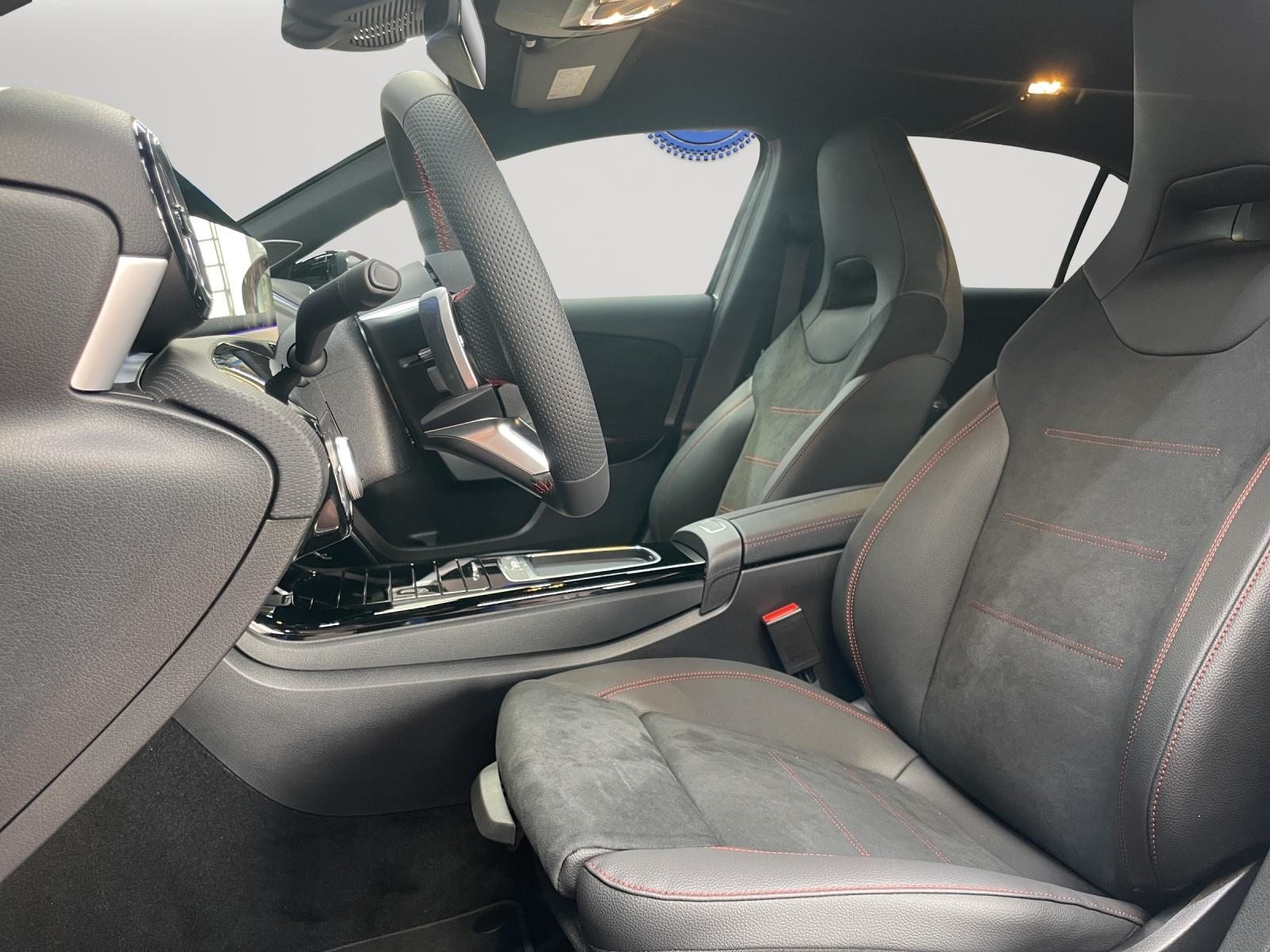 MERCEDES-BENZ A 250 e EQ Star AMG Line, Hybride Rechargeable Essence/Électricité, Voiture nouvelle, Automatique - 4