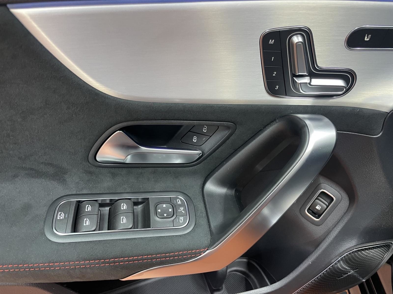 MERCEDES-BENZ A 250 e EQ Star AMG Line, Hybride Rechargeable Essence/Électricité, Voiture nouvelle, Automatique - 7