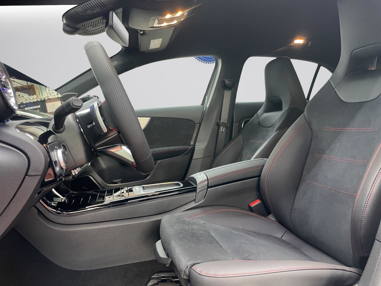 MERCEDES-BENZ A 250 e EQ Star AMG Line, Hybride Rechargeable Essence/Électricité, Voiture nouvelle, Automatique - 4