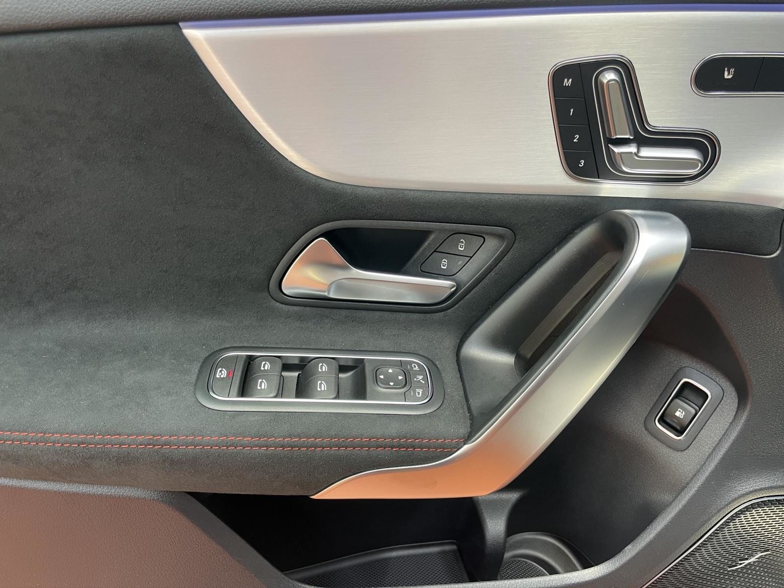MERCEDES-BENZ A 250 e EQ Star AMG Line, Hybride Rechargeable Essence/Électricité, Voiture nouvelle, Automatique - 7