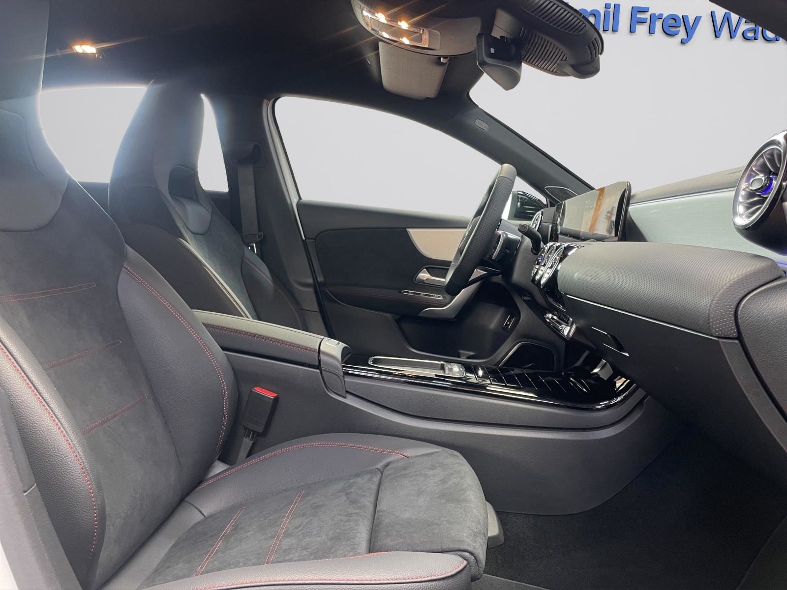 MERCEDES-BENZ A 250 e EQ Star AMG Line, Hybride Rechargeable Essence/Électricité, Voiture nouvelle, Automatique - 6