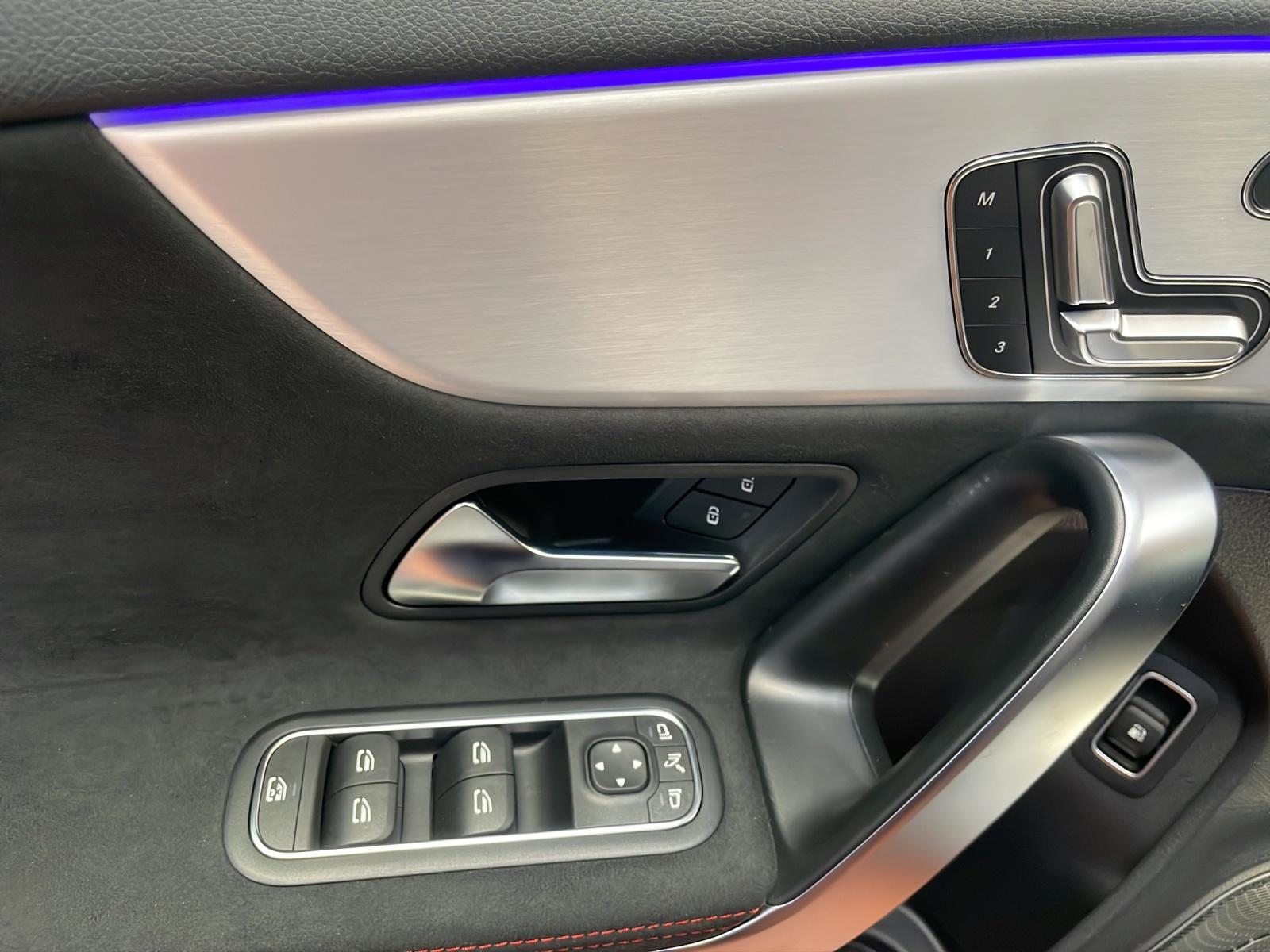 MERCEDES-BENZ A 250 e EQ Star AMG Line, Plug-in-Hybrid Benzina/Elettrica, Auto nuove, Automatico - 7