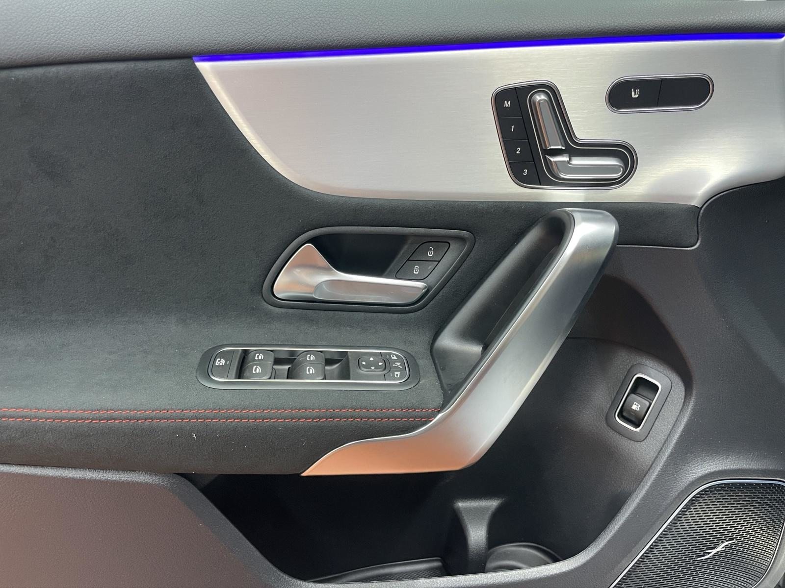 MERCEDES-BENZ A 250 e EQ Star AMG Line, Hybride Rechargeable Essence/Électricité, Voiture nouvelle, Automatique - 7