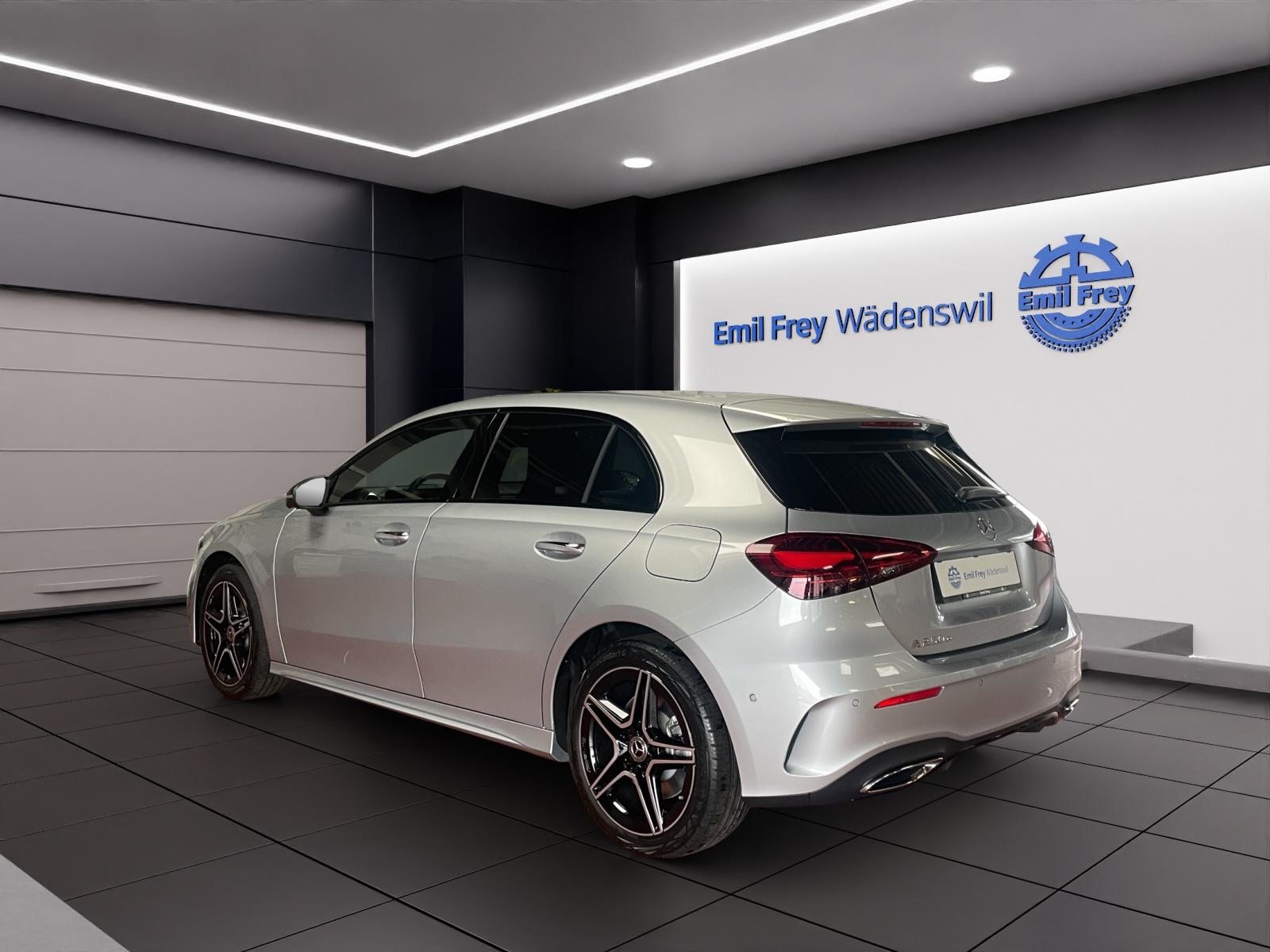 MERCEDES-BENZ A 250 e EQ Star AMG Line, Hybride Rechargeable Essence/Électricité, Voiture nouvelle, Automatique - 3