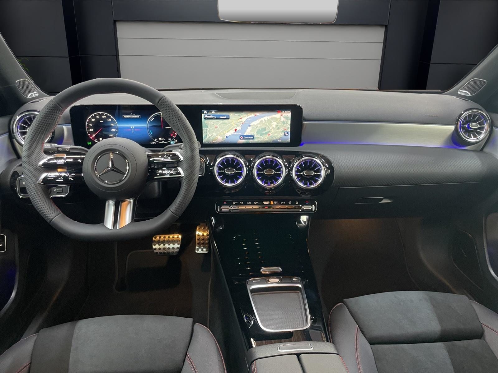 MERCEDES-BENZ A 250 e EQ Star AMG Line, Hybride Rechargeable Essence/Électricité, Voiture nouvelle, Automatique - 5