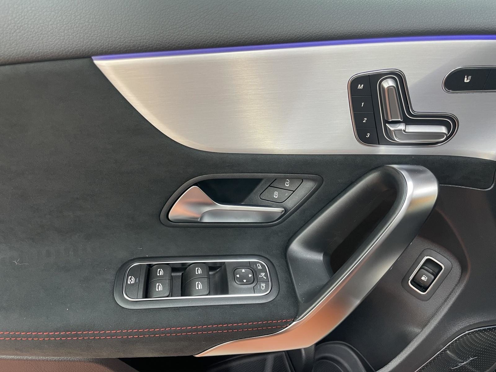 MERCEDES-BENZ A 250 e EQ Star AMG Line, Hybride Rechargeable Essence/Électricité, Voiture nouvelle, Automatique - 7