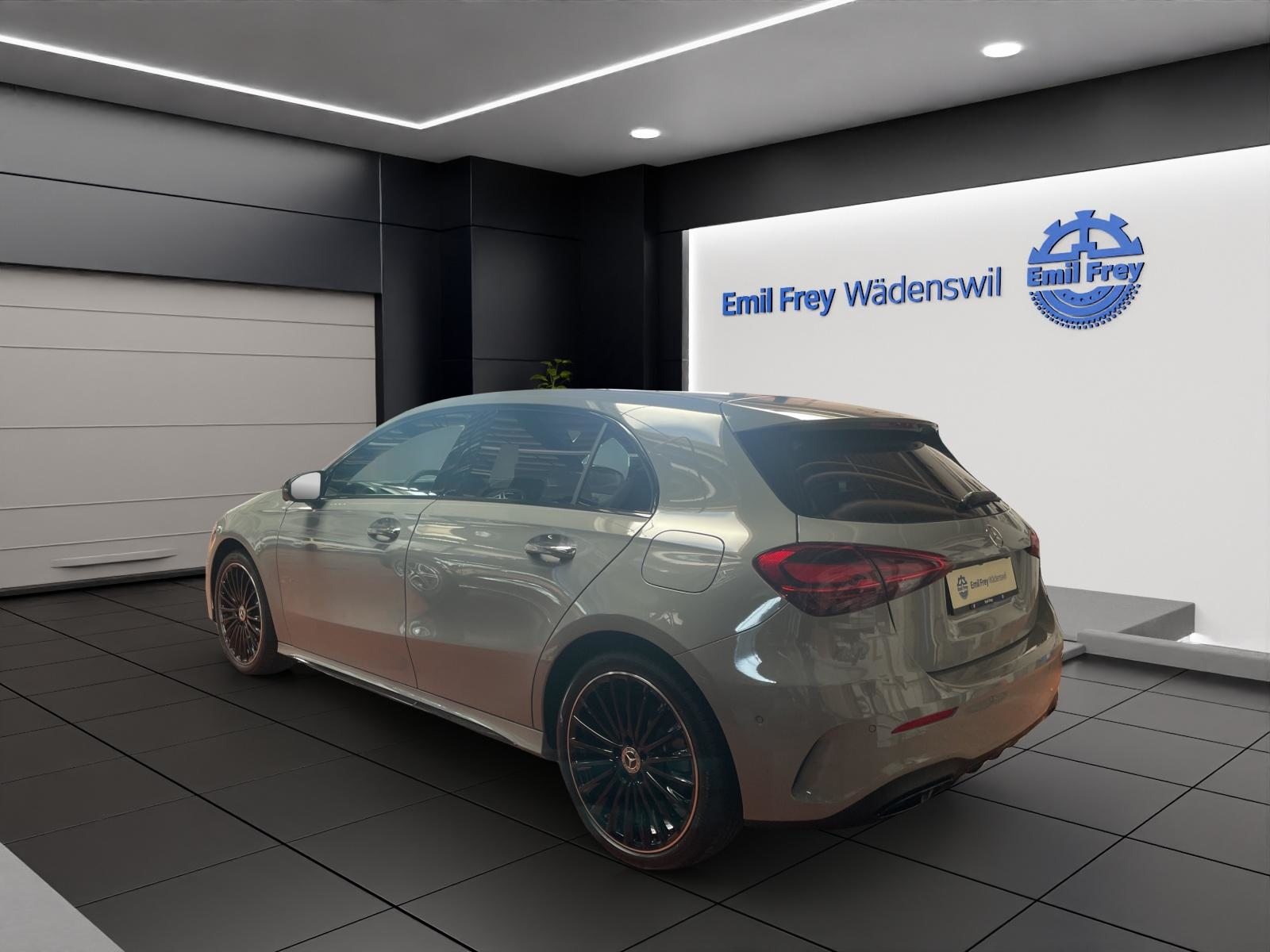 MERCEDES-BENZ A 250 e AMG Line, Plug-in-Hybrid Benzina/Elettrica, Auto nuove, Automatico - 3