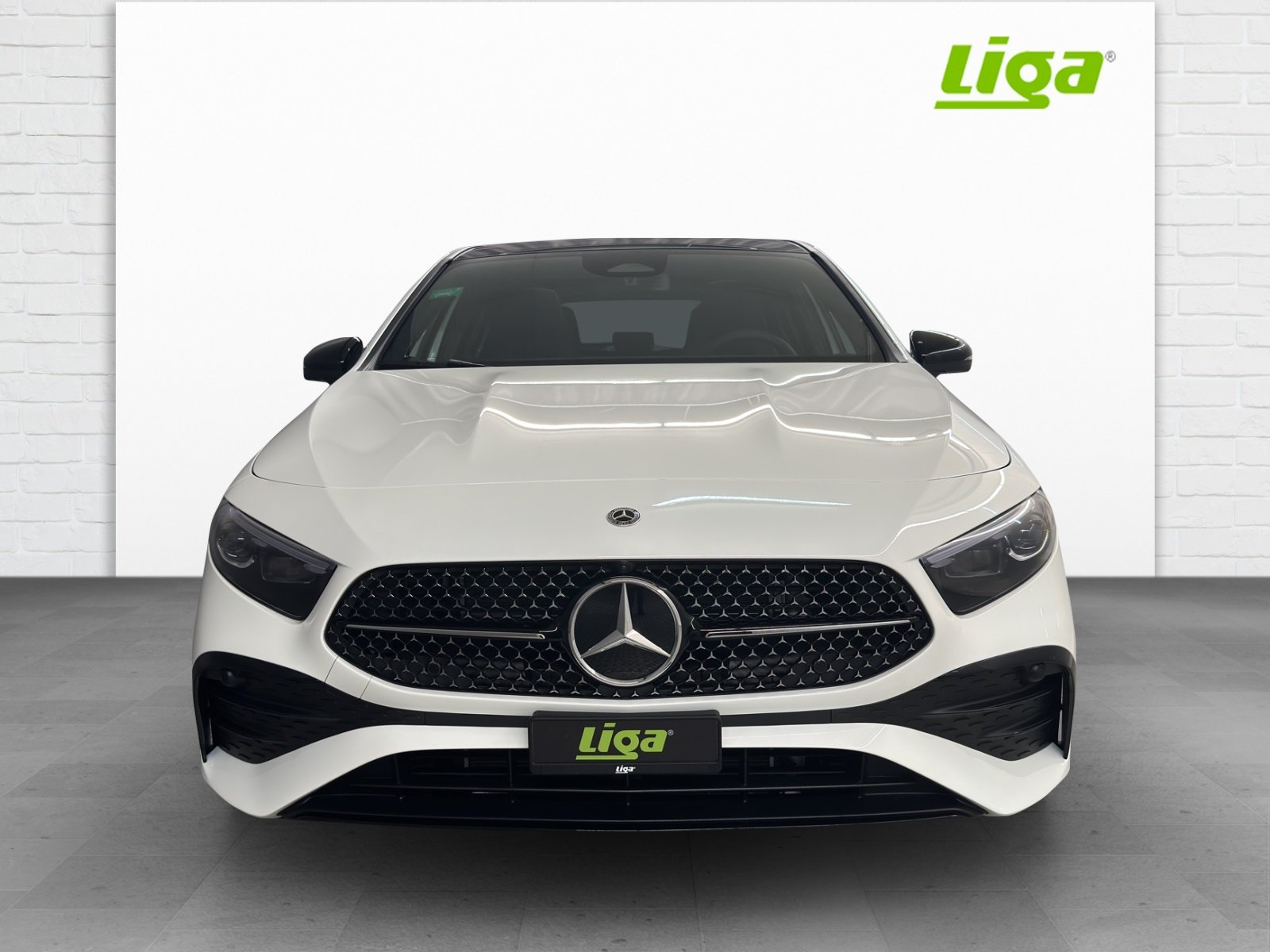 MERCEDES-BENZ A 250 e EQ Star AMG Line, Plug-in-Hybrid Petrol/Electric, New car, Automatic - 3