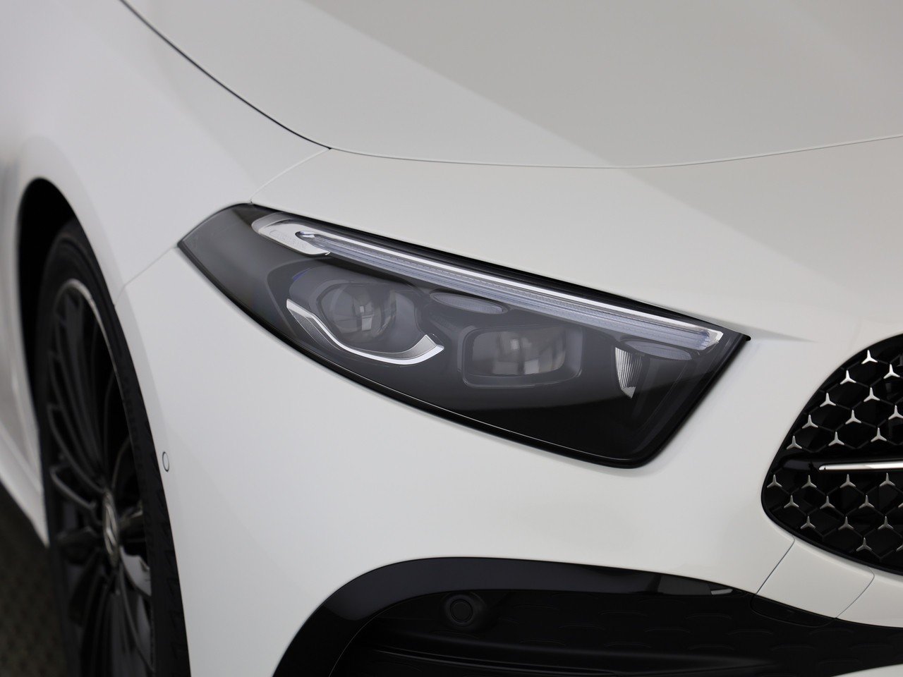 MERCEDES-BENZ A 250 4Matic 8G-DCT, Hybride Léger Essence/Électricité, Voiture nouvelle, Automatique - 6