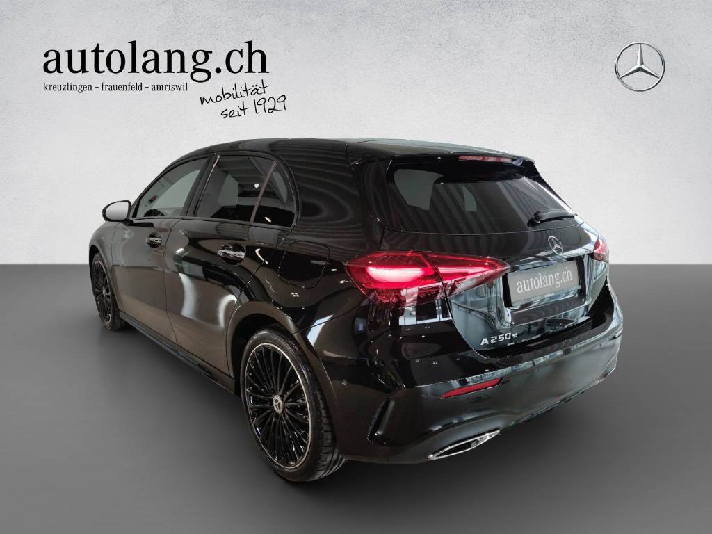 MERCEDES-BENZ A 250 e AMG Line EQ Star, Plug-in-Hybrid Benzina/Elettrica, Auto nuove, Automatico - 3