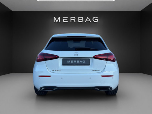 MERCEDES-BENZ A 250 4Matic 8G-DCT, Mild-Hybrid Petrol/Electric, New car, Automatic - 5