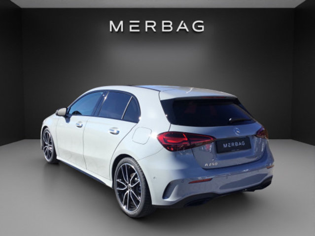 MERCEDES-BENZ A 250 4Matic 8G-DCT, Mild-Hybrid Petrol/Electric, New car, Automatic - 6