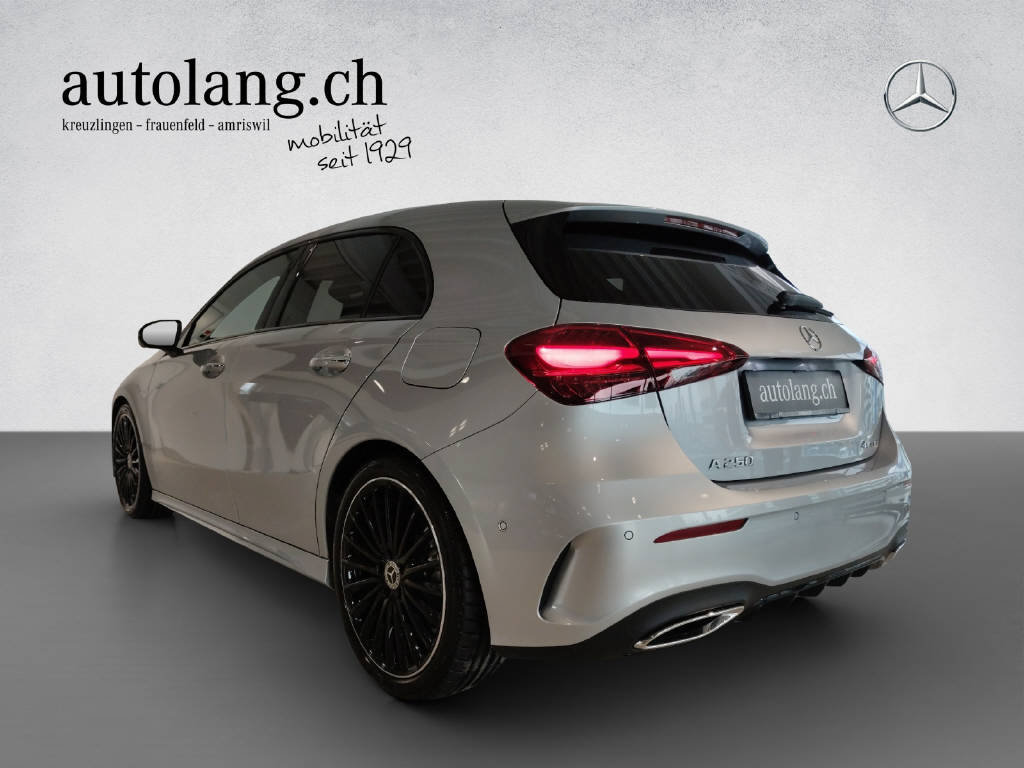 MERCEDES-BENZ A 250 AMG Line 4Matic, Mild-Hybrid Petrol/Electric, New car, Automatic - 3