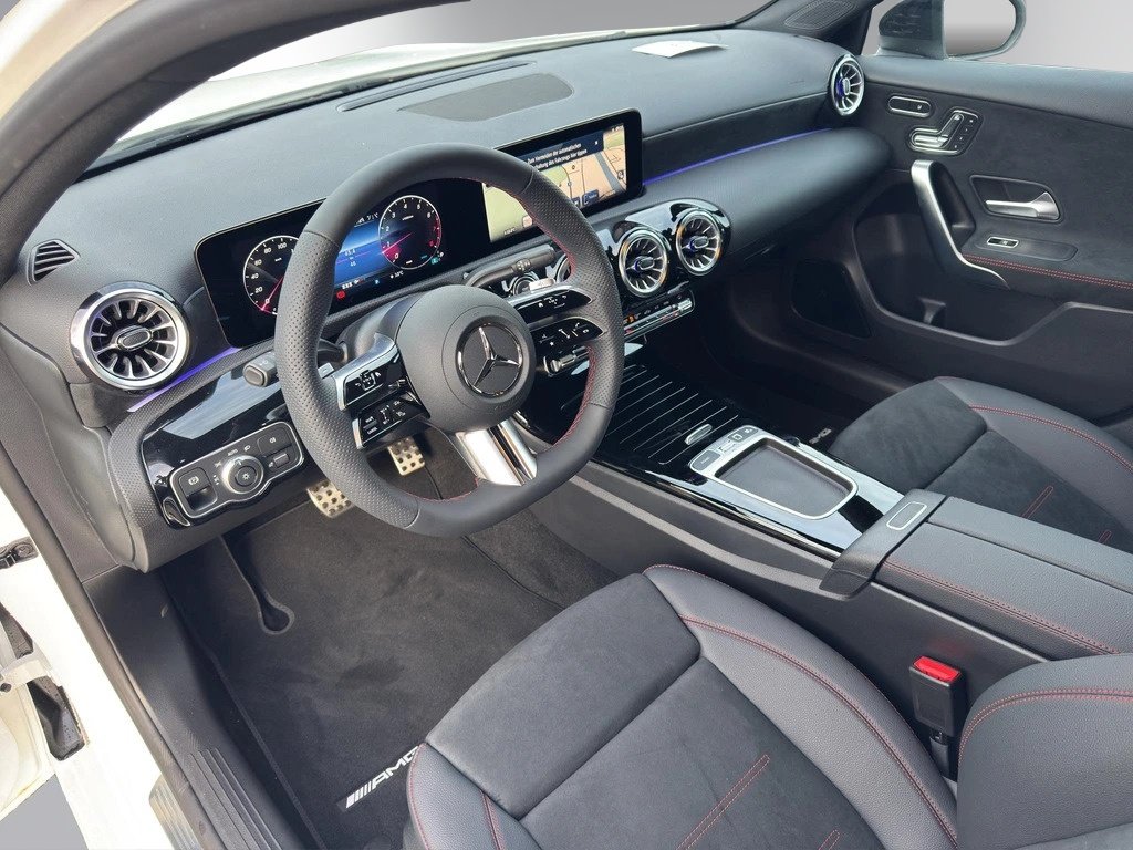 MERCEDES-BENZ A 250 4Matic 8G-DCT, Mild-Hybrid Petrol/Electric, New car, Automatic - 5